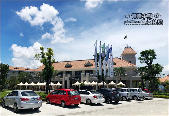 台南景點》萬國通路創意觀光工廠．有巨大行李箱，還有萬國帶你遊世界搭遊艇 @青青小熊＊旅遊札記