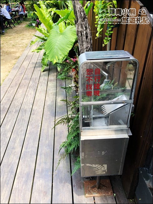 苗栗景點》森林系鹿角Caf&eacute;．搭上夢幻巴士岀發去~三義約會景點 @青青小熊＊旅遊札記