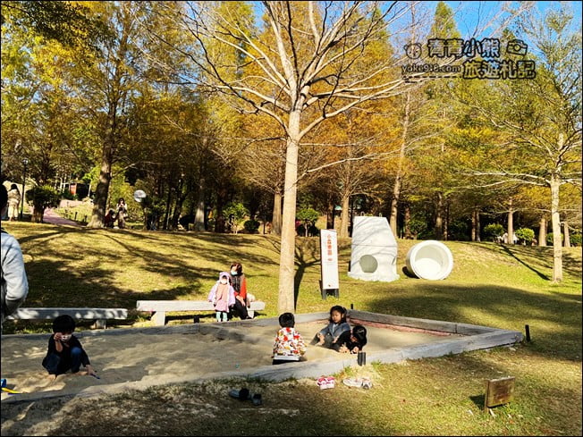 新竹景點》小森之歌景觀餐廳.大草皮、教堂~散步拍照去 @青青小熊*旅遊札記 新竹景點》小森之歌景觀餐廳.大草皮、教堂~散步拍照去 @青青小熊*旅遊札記