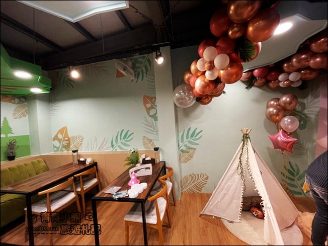 台中景點》咱們小時候親子餐廳.把多種遊樂園、孩子最愛的 VR 穿越機都搬進餐廳了 @青青小熊*旅遊札記 台中景點》咱們小時候親子餐廳.把多種遊樂園、孩子最愛的 VR 穿越機都搬進餐廳了 @青青小熊*旅遊札記