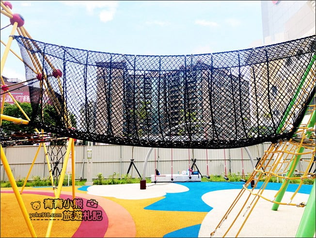 桃園景點》台茂購物中心最新台茂公園-戶外兒童共融遊戲場 @青青小熊*旅遊札記 桃園景點》台茂購物中心最新台茂公園-戶外兒童共融遊戲場 @青青小熊*旅遊札記