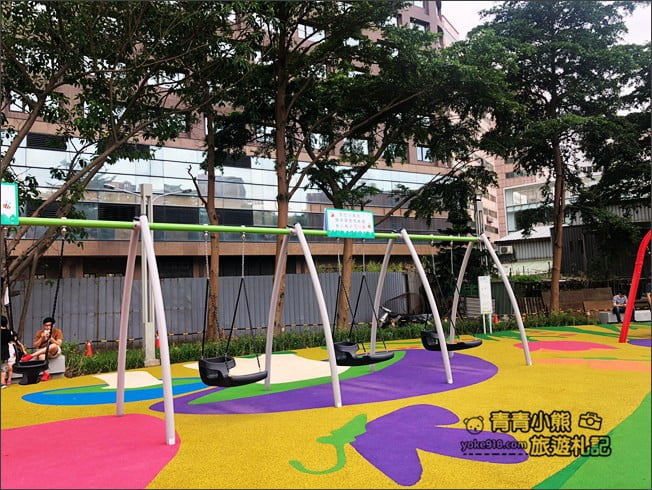 桃園景點》台茂購物中心最新台茂公園-戶外兒童共融遊戲場 @青青小熊*旅遊札記 桃園景點》台茂購物中心最新台茂公園-戶外兒童共融遊戲場 @青青小熊*旅遊札記