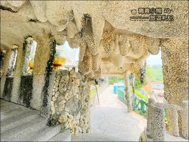 高雄景點》田寮石頭廟．走進陸上海底龍宮~貝殼珊瑚打造的海洋風石頭廟 @青青小熊＊旅遊札記