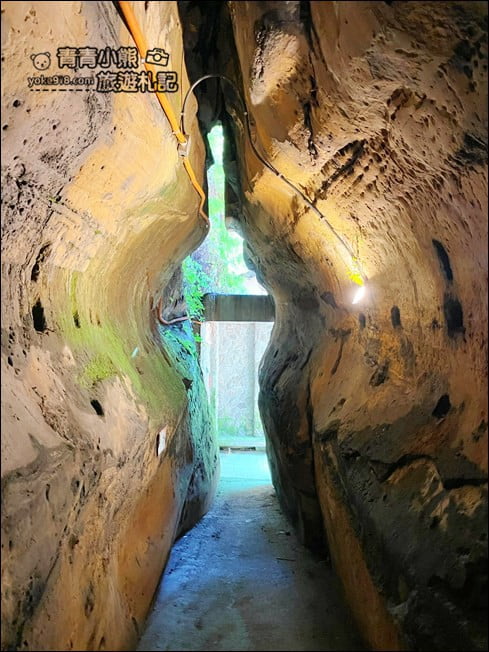 基隆景點》佛手洞&middot;仙洞巖~基隆私房景點，來洞窟探險尋找佛手印 @青青小熊＊旅遊札記