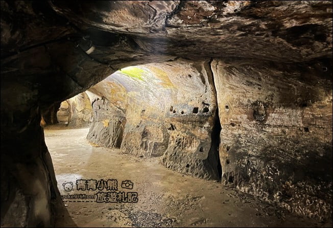 基隆景點》佛手洞&middot;仙洞巖~基隆私房景點，來洞窟探險尋找佛手印 @青青小熊＊旅遊札記