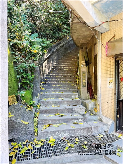 基隆景點》佛手洞·仙洞巖~基隆私房景點,來洞窟探險尋找佛手印 @青青小熊*旅遊札記 基隆景點》佛手洞·仙洞巖~基隆私房景點,來洞窟探險尋找佛手印 @青青小熊*旅遊札記