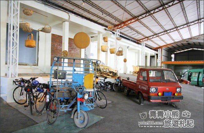 南投新景點》九二咖啡故事館．大蜻蜓、巨大的鹿，來拍照喝咖啡，舊倉庫變身時尚咖啡館 @青青小熊＊旅遊札記
