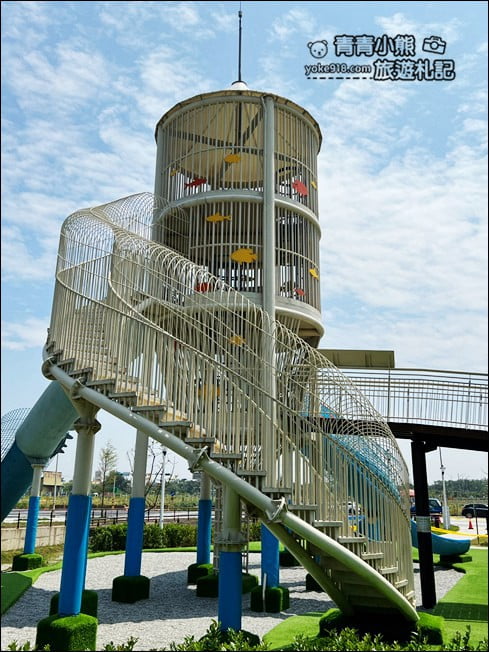 桃園新景點》觀音水之丘公園．好玩的刺激三層樓高溜滑梯公園 @青青小熊＊旅遊札記