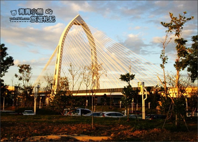 台中新景點》中央公園．12感官設施，有台中之肺，綠寶石稱號的新網美打卡景點 @青青小熊＊旅遊札記