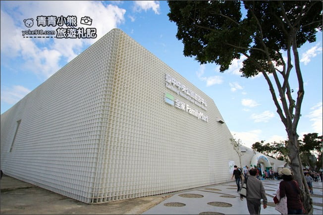 台中新景點》中央公園．12感官設施，有台中之肺，綠寶石稱號的新網美打卡景點 @青青小熊＊旅遊札記