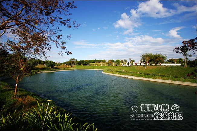 台中新景點》中央公園．12感官設施，有台中之肺，綠寶石稱號的新網美打卡景點 @青青小熊＊旅遊札記