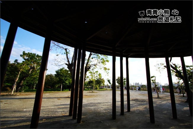 台中新景點》中央公園．12感官設施，有台中之肺，綠寶石稱號的新網美打卡景點 @青青小熊＊旅遊札記