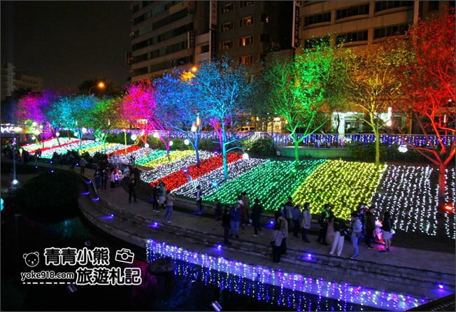 台中景點》2020臺中好YA誕.耶誕水舞、聖誕燈海~柳川、綠川、舊台中火車站登場 @青青小熊*旅遊札記 台中景點》2020臺中好YA誕.耶誕水舞、聖誕燈海~柳川、綠川、舊台中火車站登場 @青青小熊*旅遊札記
