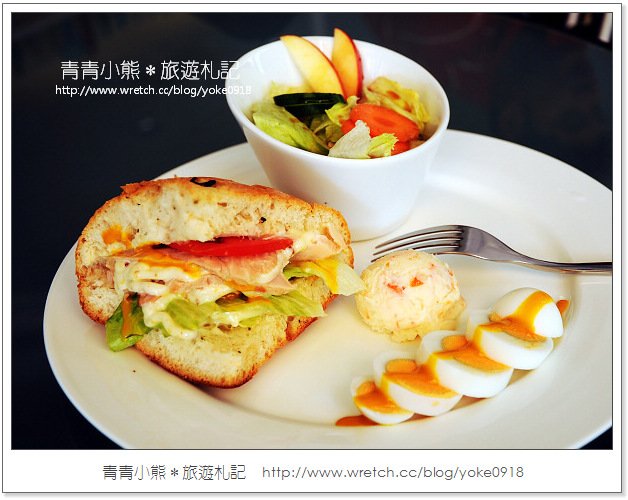 台中拉花咖啡》卡哇伊立體小熊拉花咖啡.52 cafe @青青小熊*旅遊札記