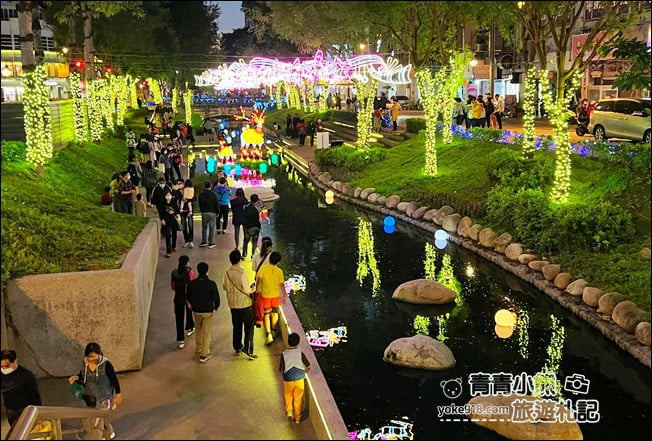 台中景點》綠川&middot;柳川水岸甜蜜散步去，2022台中璀燦迎耶誕跨年 @青青小熊＊旅遊札記