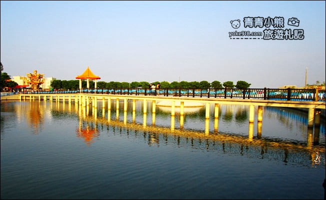 彰化景點》七彩空中廊道及環湖步道.二林舊社代安宮~免費溜小孩賞夜景 @青青小熊*旅遊札記 彰化景點》七彩空中廊道及環湖步道.二林舊社代安宮~免費溜小孩賞夜景 @青青小熊*旅遊札記