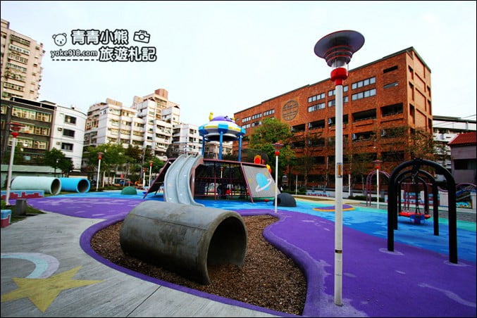 新北景點》東昇公園~太空星球主題的好玩公園,來跟三眼外星人玩耍 @青青小熊*旅遊札記 新北景點》東昇公園~太空星球主題的好玩公園,來跟三眼外星人玩耍 @青青小熊*旅遊札記