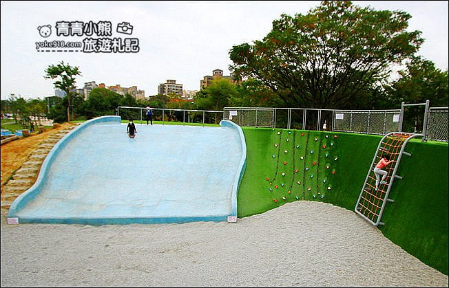 新竹景點》竹北AI智慧園區公園.溜小孩好去處、滑步車場沙坑大碗公,來這好放電 @青青小熊*旅遊札記 新竹景點》竹北AI智慧園區公園.溜小孩好去處、滑步車場沙坑大碗公,來這好放電 @青青小熊*旅遊札記