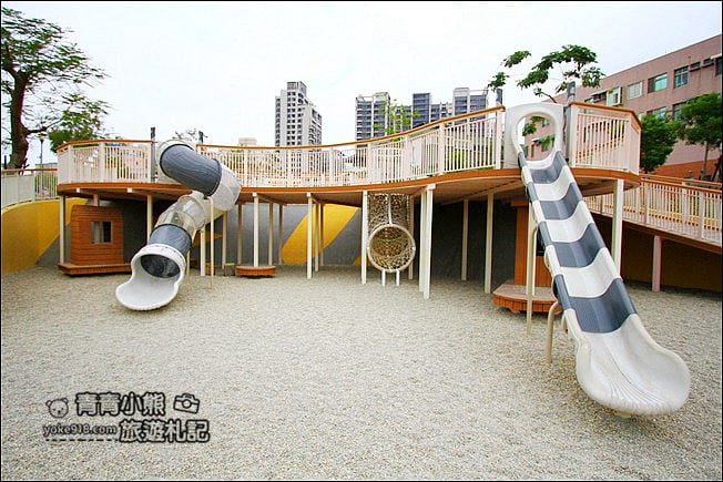 新竹景點》竹北AI智慧園區公園．溜小孩好去處、滑步車場沙坑大碗公，來這好放電 @青青小熊＊旅遊札記