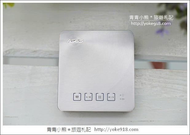 旅遊的好伴旅》帶著ASUS S1~隨處都是電影院 @青青小熊＊旅遊札記