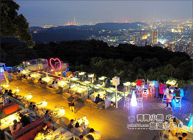 台北景點》草山夜未眠.陽明山夜景餐廳,浪漫夜景盡收眼底的約會聖地 @青青小熊*旅遊札記 台北景點》草山夜未眠.陽明山夜景餐廳,浪漫夜景盡收眼底的約會聖地 @青青小熊*旅遊札記