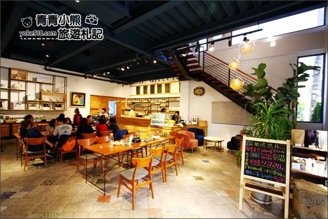 彰化花壇》花言覓語cafe’夢幻咖啡廳,有大草皮沙坑,是溜小孩、約會好所在 @青青小熊*旅遊札記 彰化花壇》花言覓語cafe’夢幻咖啡廳,有大草皮沙坑,是溜小孩、約會好所在 @青青小熊*旅遊札記