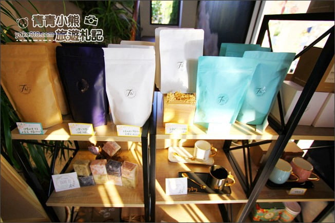 彰化花壇》花言覓語cafe’夢幻咖啡廳,有大草皮沙坑,是溜小孩、約會好所在 @青青小熊*旅遊札記 彰化花壇》花言覓語cafe’夢幻咖啡廳,有大草皮沙坑,是溜小孩、約會好所在 @青青小熊*旅遊札記