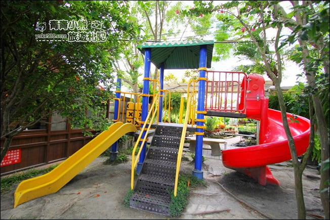 彰化景點》窄巷古厝咖啡．穿越時空，尋找隱藏在鳳凰花園裡的復古咖啡廳 @青青小熊＊旅遊札記