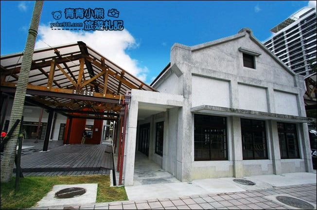 台北新景點》瓶蓋工廠~南港最新拍照景點,有大草原廣場和文創市集 @青青小熊*旅遊札記 台北新景點》瓶蓋工廠~南港最新拍照景點,有大草原廣場和文創市集 @青青小熊*旅遊札記