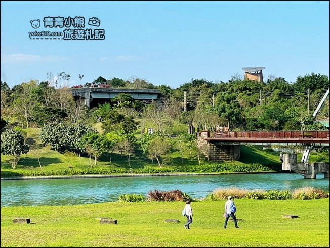 宜蘭冬山景點》冬山河生態綠舟．超大綠地河岸散步好舒服~還有神秘河道探險去 @青青小熊＊旅遊札記