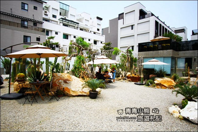 台中南屯新景點》酉 x 5pm結合綠色植物、景觀設計~玻璃屋下午茶 @青青小熊＊旅遊札記