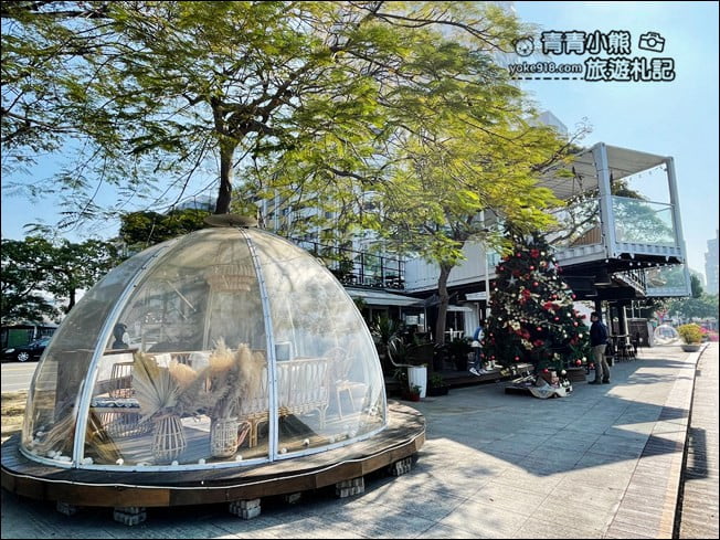 高雄景點》白色戀人貨櫃屋~浪漫的純白愛河畔咖啡廳,還有透明泡泡屋 @青青小熊*旅遊札記 高雄景點》白色戀人貨櫃屋~浪漫的純白愛河畔咖啡廳,還有透明泡泡屋 @青青小熊*旅遊札記