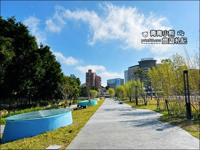 桃園新景點》乙未戰爭紀念公園~平鎮新亮點佔地萬坪,水景,清水模,地景遊戲區 @青青小熊*旅遊札記 桃園新景點》乙未戰爭紀念公園~平鎮新亮點佔地萬坪,水景,清水模,地景遊戲區 @青青小熊*旅遊札記