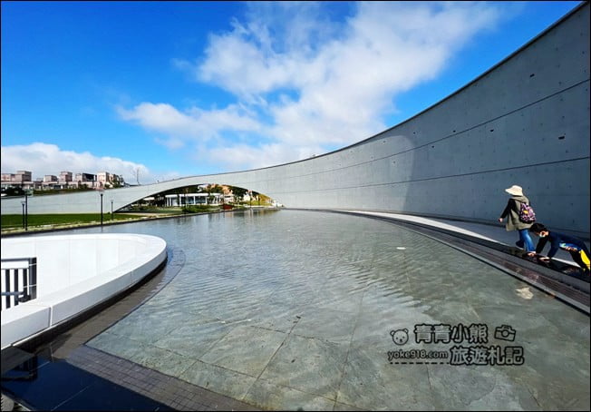 桃園新景點》乙未戰爭紀念公園~平鎮新亮點佔地萬坪,水景,清水模,地景遊戲區 @青青小熊*旅遊札記 桃園新景點》乙未戰爭紀念公園~平鎮新亮點佔地萬坪,水景,清水模,地景遊戲區 @青青小熊*旅遊札記