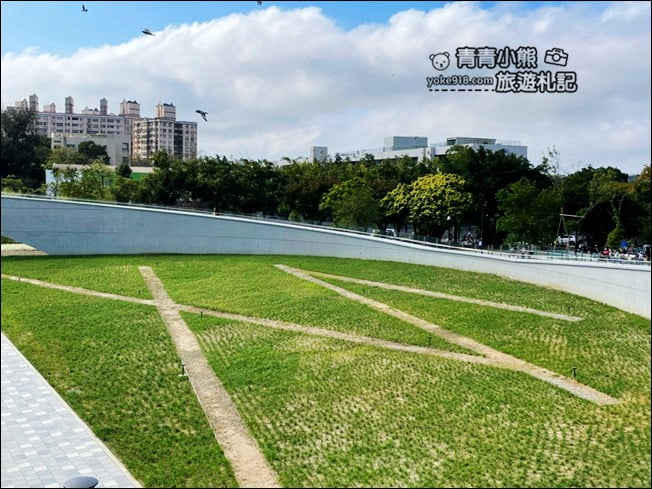 桃園新景點》乙未戰爭紀念公園~平鎮新亮點佔地萬坪,水景,清水模,地景遊戲區 @青青小熊*旅遊札記 桃園新景點》乙未戰爭紀念公園~平鎮新亮點佔地萬坪,水景,清水模,地景遊戲區 @青青小熊*旅遊札記