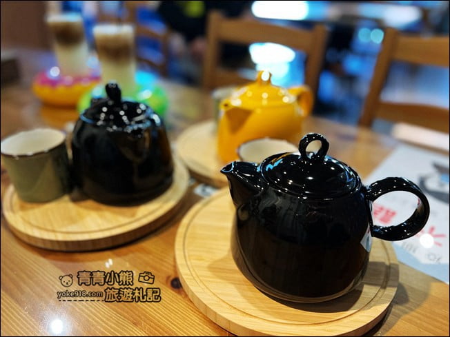 新竹景點》W.H. Coffee繽紛可愛的咖啡廳,還有好吃的甜甜圈鬆餅 @青青小熊*旅遊札記 新竹景點》W.H. Coffee繽紛可愛的咖啡廳,還有好吃的甜甜圈鬆餅 @青青小熊*旅遊札記