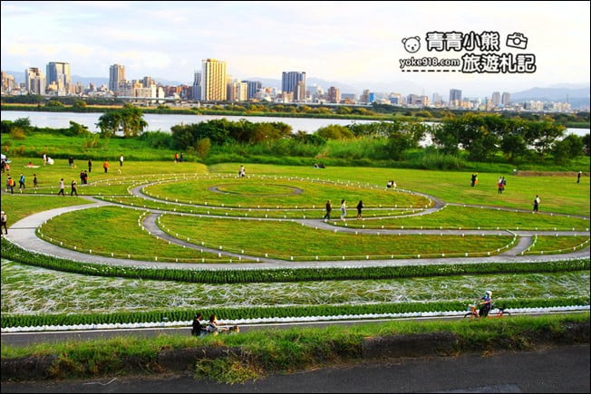 台北景點》2021鴨鴨公園地景藝術展~以雪國為主題,超可愛的鴨鴨雪屋好好拍 @青青小熊*旅遊札記 台北景點》2021鴨鴨公園地景藝術展~以雪國為主題,超可愛的鴨鴨雪屋好好拍 @青青小熊*旅遊札記