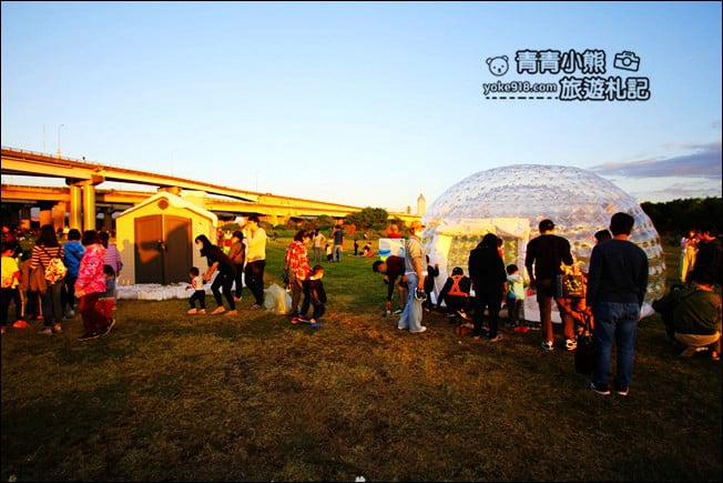台北景點》2021鴨鴨公園地景藝術展~以雪國為主題,超可愛的鴨鴨雪屋好好拍 @青青小熊*旅遊札記 台北景點》2021鴨鴨公園地景藝術展~以雪國為主題,超可愛的鴨鴨雪屋好好拍 @青青小熊*旅遊札記