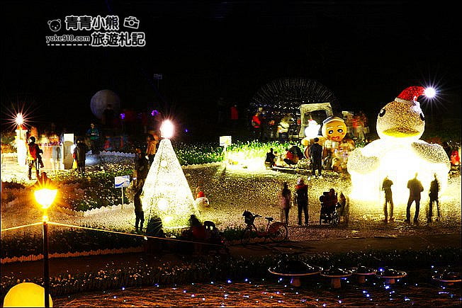 台北景點》2021鴨鴨公園地景藝術展~以雪國為主題，超可愛的鴨鴨雪屋好好拍 @青青小熊＊旅遊札記