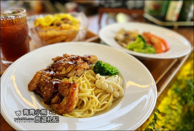 嘉義景點》廢溫室.全新氣象,嘉義市內充滿綠意的廢溫室裡喝咖啡 @青青小熊*旅遊札記 嘉義景點》廢溫室.全新氣象,嘉義市內充滿綠意的廢溫室裡喝咖啡 @青青小熊*旅遊札記