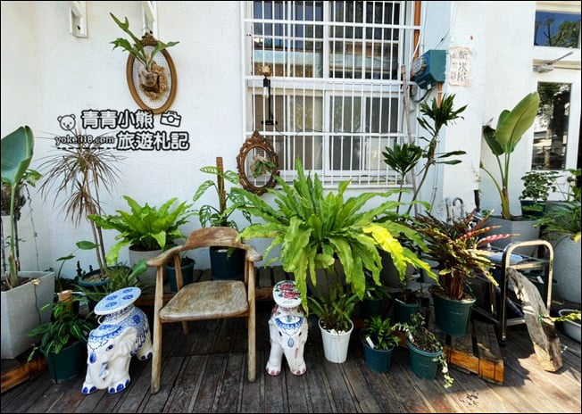 嘉義景點》廢溫室.全新氣象,嘉義市內充滿綠意的廢溫室裡喝咖啡 @青青小熊*旅遊札記 嘉義景點》廢溫室.全新氣象,嘉義市內充滿綠意的廢溫室裡喝咖啡 @青青小熊*旅遊札記