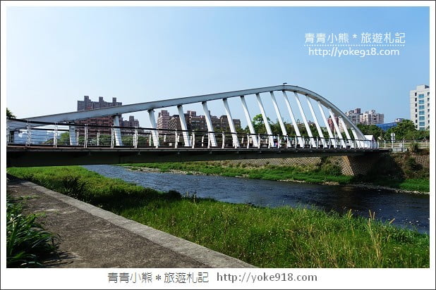 桃園親子景點》桃園三民公園戀愛廣場．散步騎鐵馬去 @青青小熊＊旅遊札記