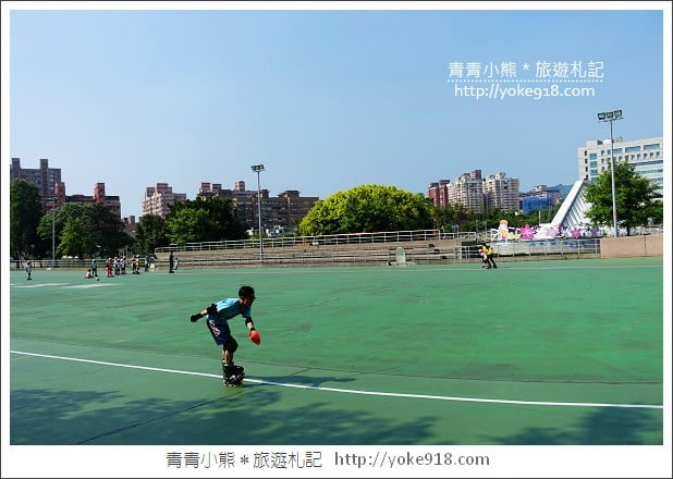 桃園親子景點》桃園三民公園戀愛廣場．散步騎鐵馬去 @青青小熊＊旅遊札記