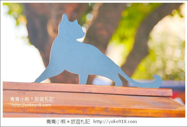 雲林彩繪村》頂溪屋頂上的貓．3D貓彩繪村好逼真 @青青小熊＊旅遊札記