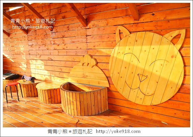 雲林彩繪村》頂溪屋頂上的貓．3D貓彩繪村好逼真 @青青小熊＊旅遊札記