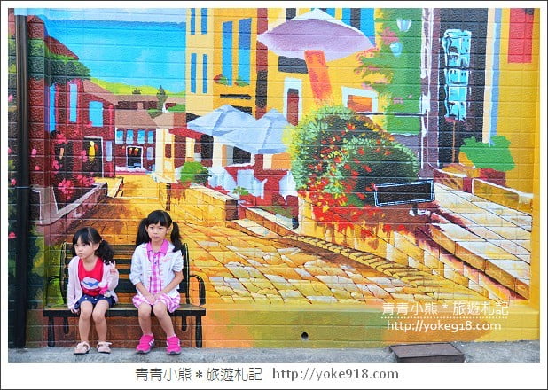 雲林彩繪村》頂溪屋頂上的貓.3D貓彩繪村好逼真 @青青小熊*旅遊札記 雲林彩繪村》頂溪屋頂上的貓.3D貓彩繪村好逼真 @青青小熊*旅遊札記