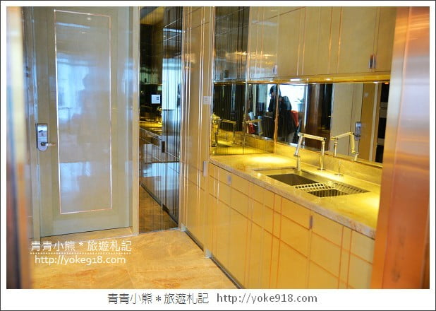 香港麗思卡爾頓酒店》香港飯店推薦.全世界最高的飯店Ritz carlton麗思卡爾頓 @青青小熊*旅遊札記 香港麗思卡爾頓酒店》香港飯店推薦.全世界最高的飯店Ritz carlton麗思卡爾頓 @青青小熊*旅遊札記