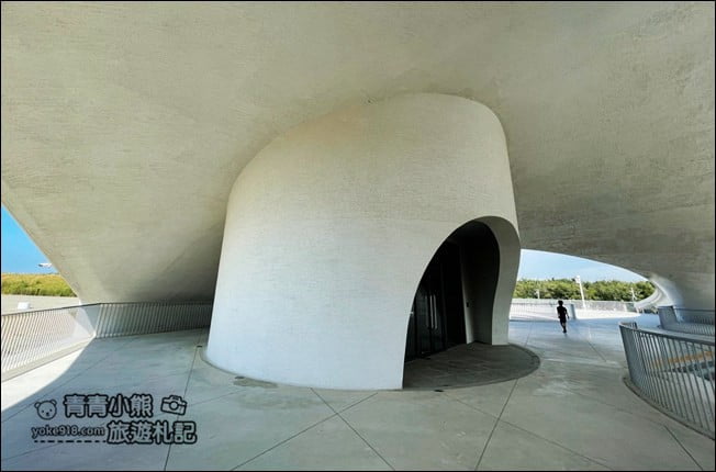 桃園新景點》永安海螺館．永安漁港內的最美建築，桃園最新打卡新地標 @青青小熊＊旅遊札記