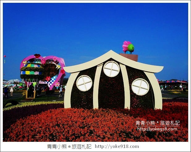 2015新社花海節》2015臺中國際花毯節~體驗巨型萬花筒帶來浪漫視覺饗宴 @青青小熊＊旅遊札記