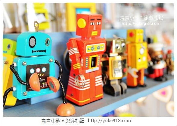 台中咖啡廳》R星球咖啡ROBOT.鐵皮駅機器人2店 @青青小熊*旅遊札記 台中咖啡廳》R星球咖啡ROBOT.鐵皮駅機器人2店 @青青小熊*旅遊札記